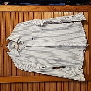 American Eagle Button-down